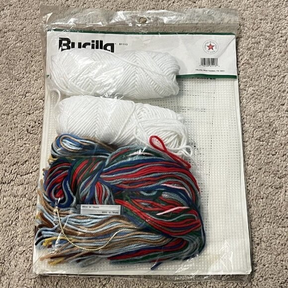 NEW Vintage Bucilla Christmas Kit Snow Family Draftstop Plastic Canvas  61113 - Picture 2 of 7